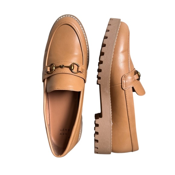 NWOB A New Day Danica Platform Loafers Tan Size 8 - Picture 8 of 9